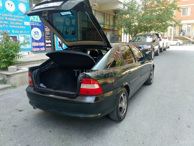 Opel Vectra 1998, 325,636 km - 1.8 l - Bakı
