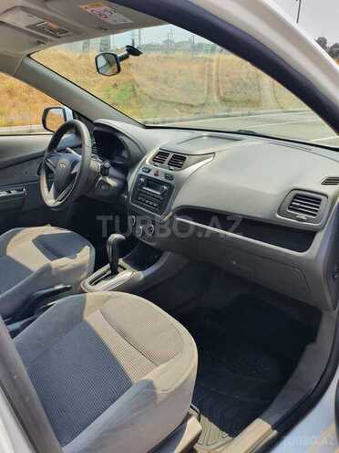 Chevrolet Cobalt-12