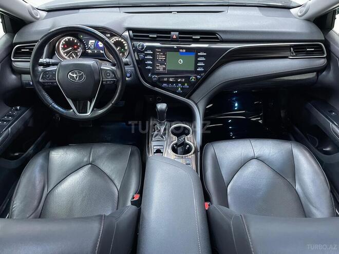 Toyota Camry-3