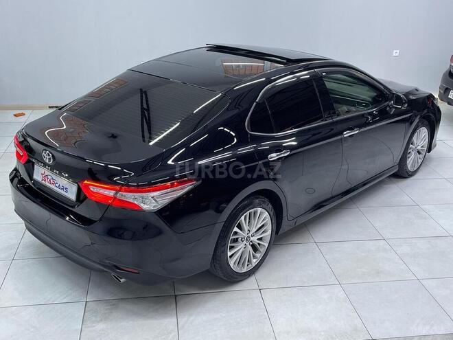 Toyota Camry-5