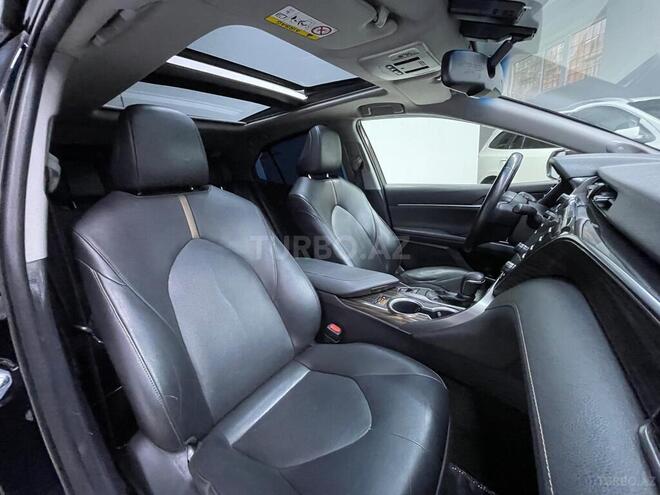 Toyota Camry-14