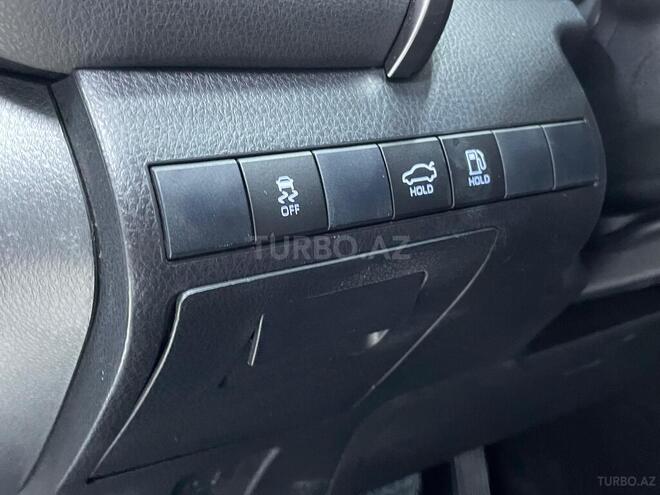 Toyota Camry-25