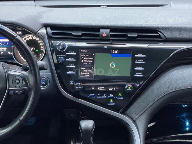 Toyota Camry-18
