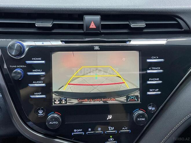 Toyota Camry-21