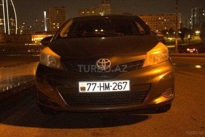 Toyota Vitz 2011, 124,419 km - 1.3 l - Bakı