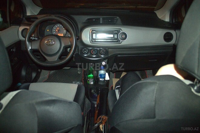 Toyota Vitz 2011, 124,419 km - 1.3 l - Bakı