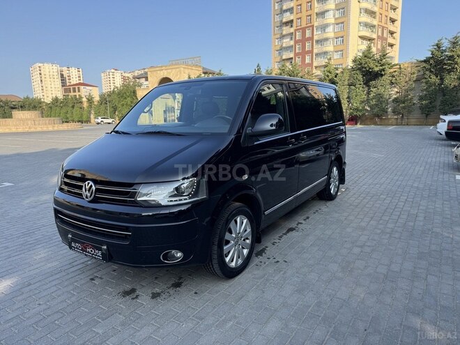 Volkswagen Multivan-1