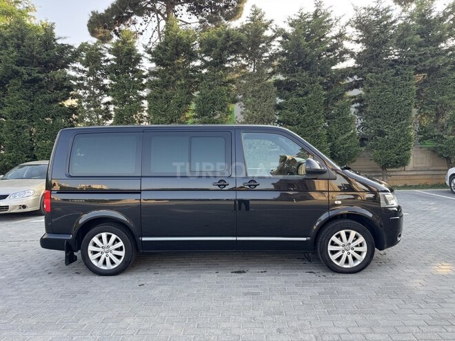 Volkswagen Multivan-5