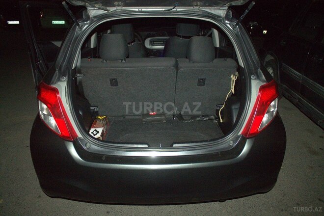 Toyota Vitz 2011, 124,419 km - 1.3 l - Bakı