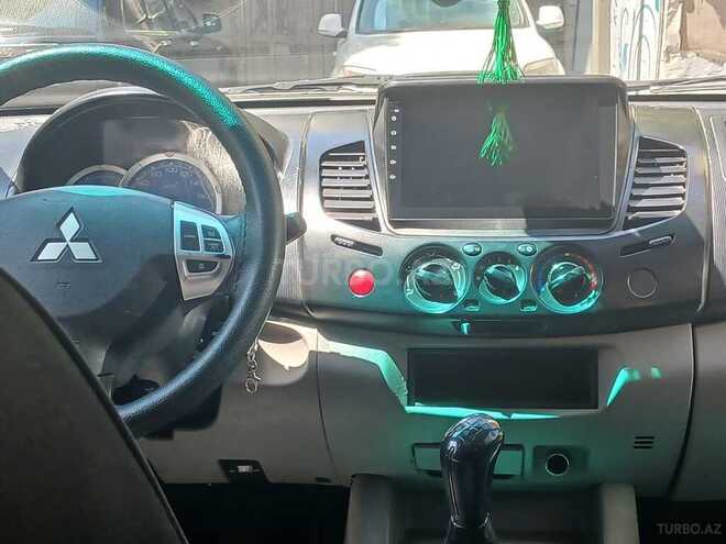 Mitsubishi L200 2008, 400,000 km - 2.5 l - Bakı