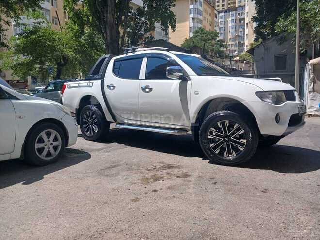 Mitsubishi L200 2008, 400,000 km - 2.5 l - Bakı