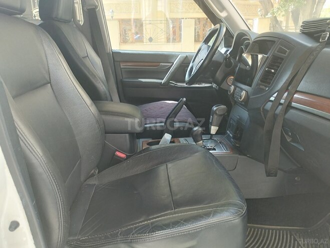Mitsubishi Pajero 2008, 275,000 km - 3.0 l - Bakı