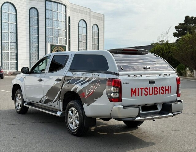 Mitsubishi L200 2022, 103,000 km - 2.4 l - Bakı