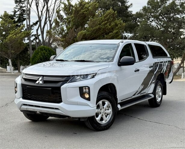 Mitsubishi L200 2022, 103,000 km - 2.4 l - Bakı