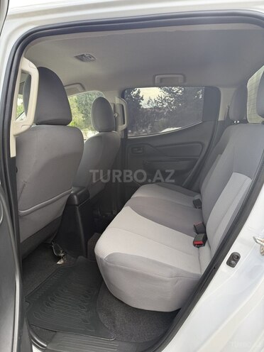 Mitsubishi L200 2022, 103,000 km - 2.4 l - Bakı