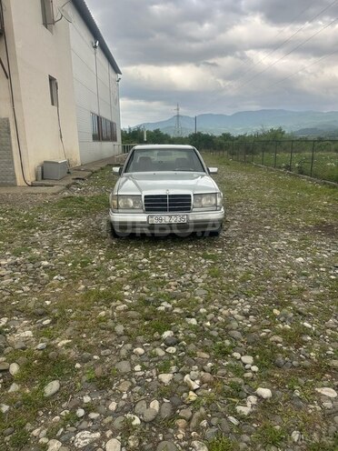 Mercedes E 250 1991, 588,686 km - 2.5 l - Goranboy