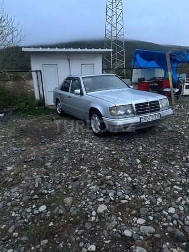 Mercedes E 250 1991, 588,686 km - 2.5 l - Goranboy