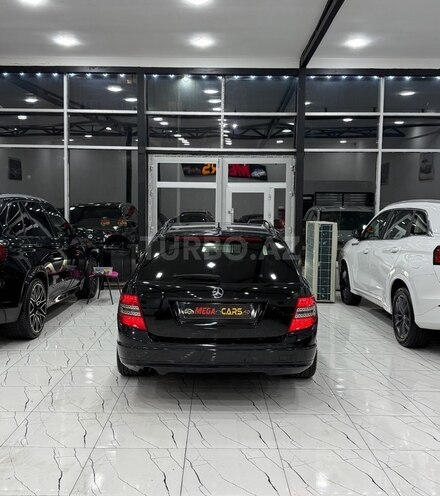 Mercedes C 220 d 2010, 175,000 km - 2.2 л - Sumqayıt