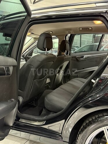 Mercedes C 220 d 2010, 175,000 km - 2.2 л - Sumqayıt
