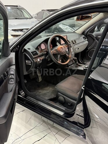 Mercedes C 220 d 2010, 175,000 km - 2.2 л - Sumqayıt