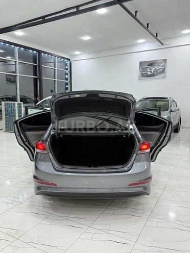 Hyundai Elantra 2018, 108,000 km - 2.0 l - Sumqayıt