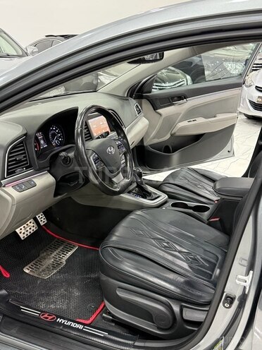 Hyundai Elantra 2018, 108,000 km - 2.0 l - Sumqayıt