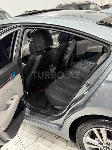 Hyundai Elantra 2018, 108,000 km - 2.0 l - Sumqayıt