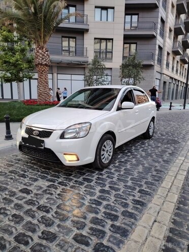 Kia Rio 2011, 288,888 km - 1.4 l - Bakı