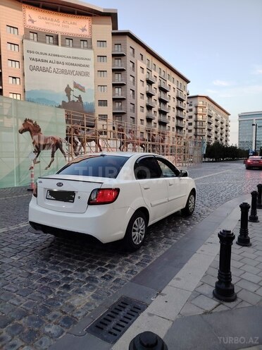 Kia Rio 2011, 288,888 km - 1.4 l - Bakı