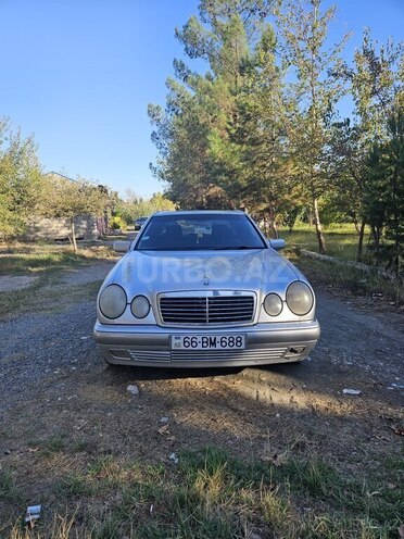 Mercedes E 240 1998, 356,700 km - 2.4 l - Yevlax