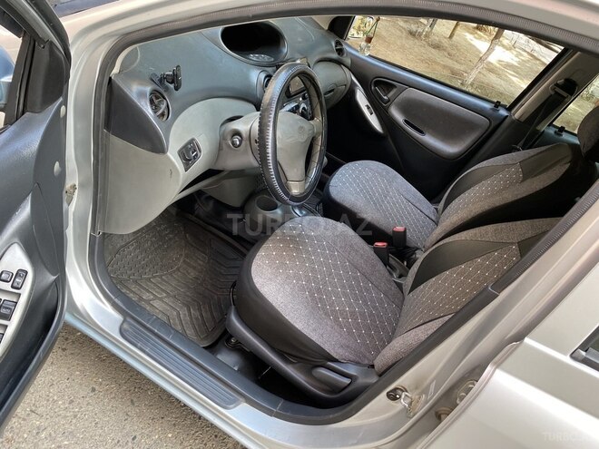 Toyota Vitz 2001, 141,041 km - 1.0 l - Sumqayıt