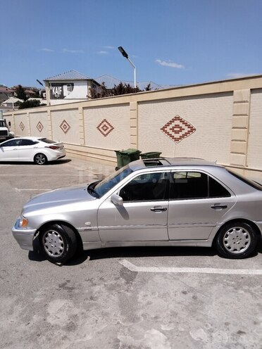 Mercedes C 220 1997, 394,000 km - 2.2 л - Bakı
