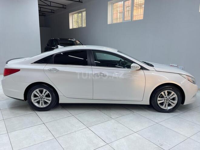 Hyundai Sonata-7