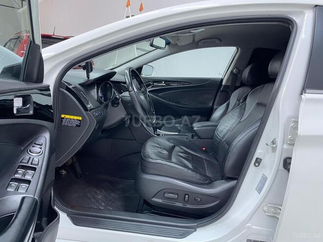 Hyundai Sonata-21