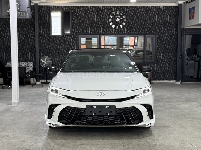 Toyota Camry-1
