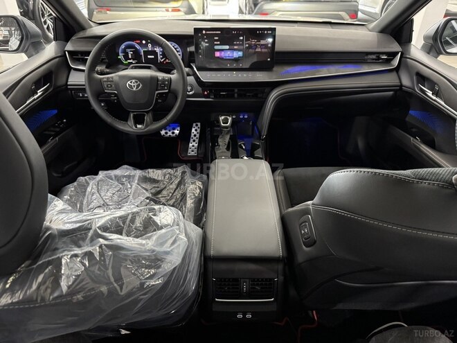 Toyota Camry-7