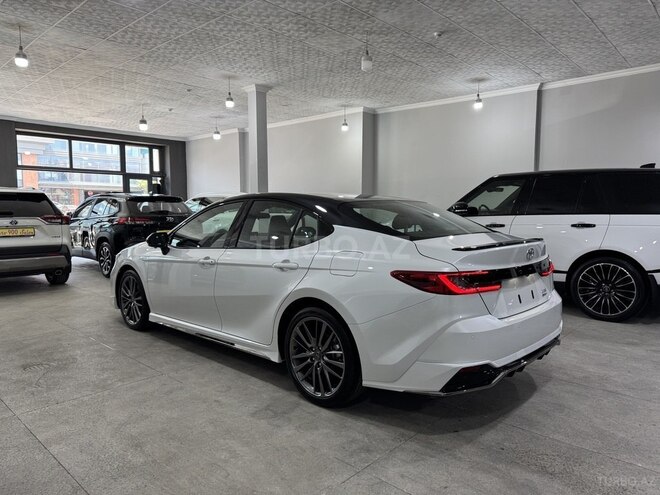 Toyota Camry-4