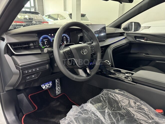 Toyota Camry-9