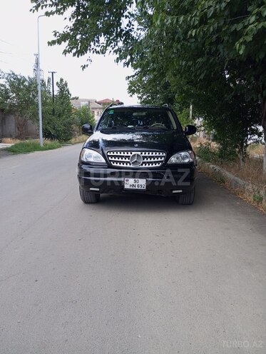 Mercedes ML 400 4MATIC 2001, 342,133 km - 4.0 l - Salyan
