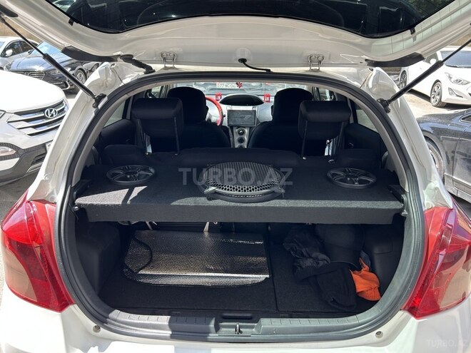 Toyota Yaris 2008, 232,076 km - 1.3 l - Bakı