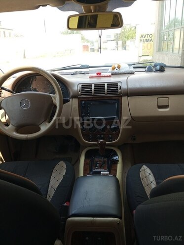 Mercedes ML 400 4MATIC 2001, 342,133 km - 4.0 l - Salyan