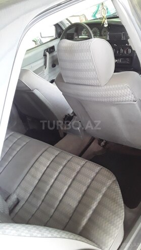Mercedes 190 1990, 555,555 km - 2.0 l - Salyan