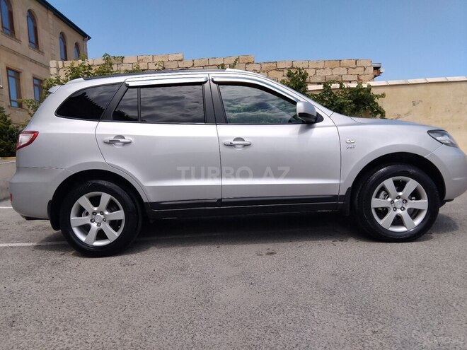 Hyundai Santa Fe-5