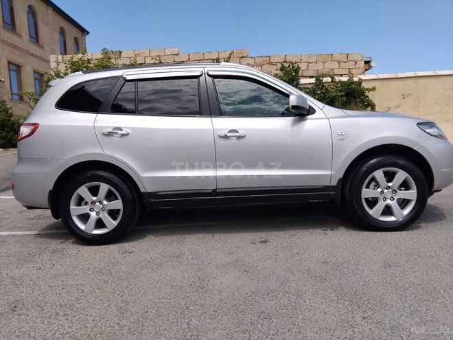 Hyundai Santa Fe-6