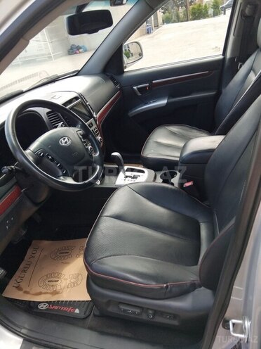 Hyundai Santa Fe-16