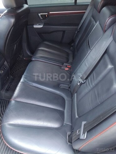 Hyundai Santa Fe-17