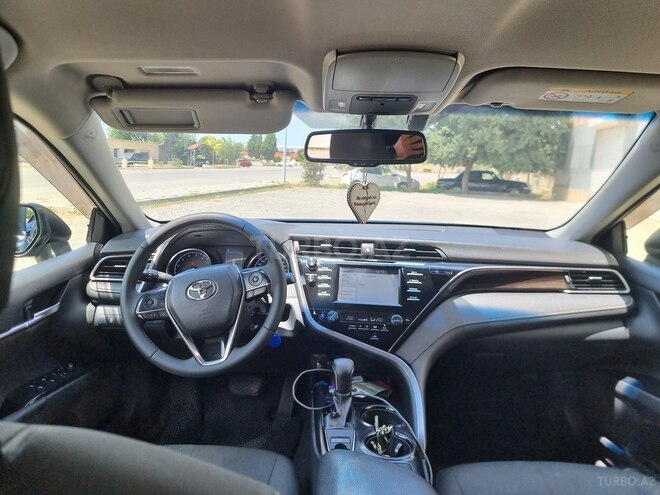 Toyota Camry-9
