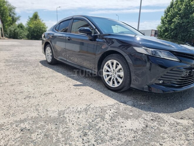 Toyota Camry-5