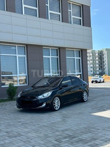 Hyundai Accent 2013, 220,000 km - 1.6 l - Bakı