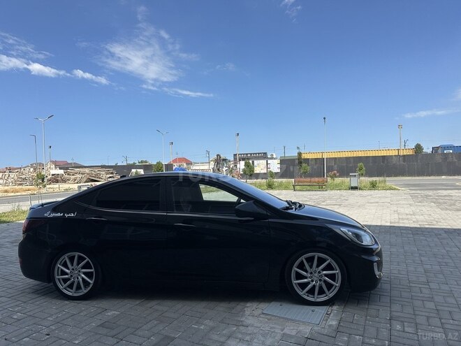 Hyundai Accent 2013, 220,000 km - 1.6 l - Bakı